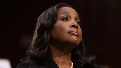 US Appeals Court Prevents Trump from Firing Lisa Cook