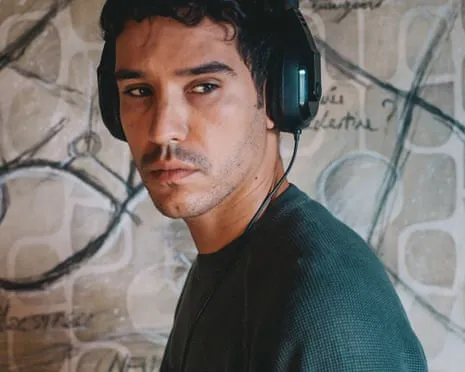 Ghost Trail Critique: A Chilling Depiction of Suffering and Distrust as a Displaced Syrian Pursues His Torturer